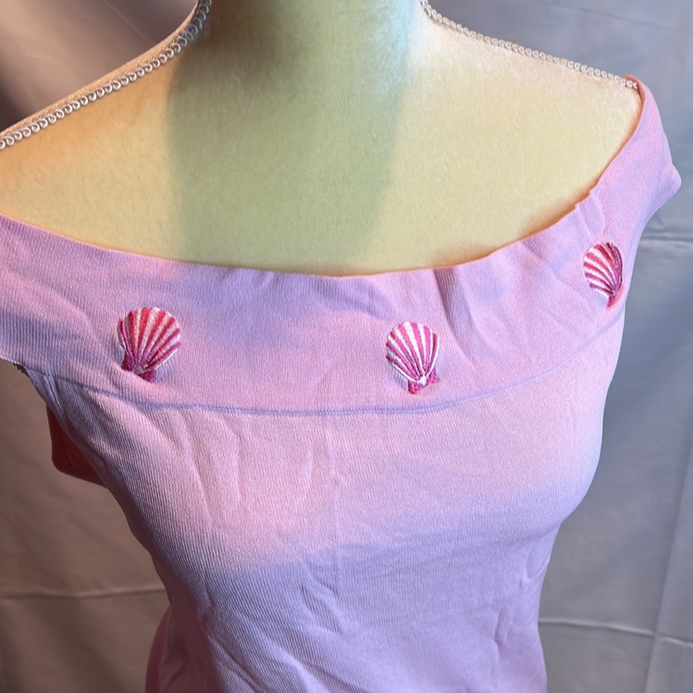 LAST CHANCE! Off Shoulder Stretchy Pink Seashell Top size Large L